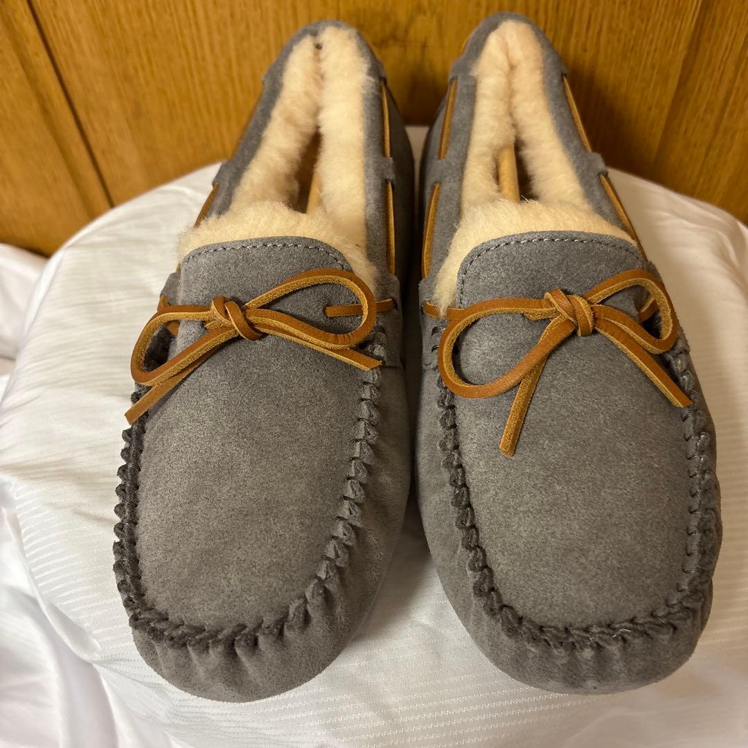 d*y様 新品未使用UGG モカシン1107949