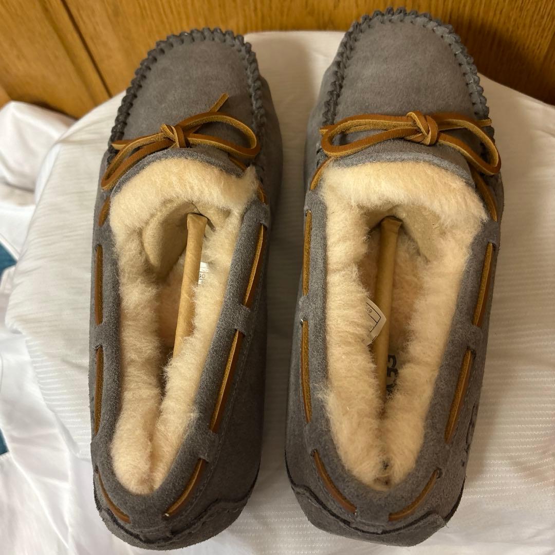 d*y様 新品未使用UGG モカシン1107949