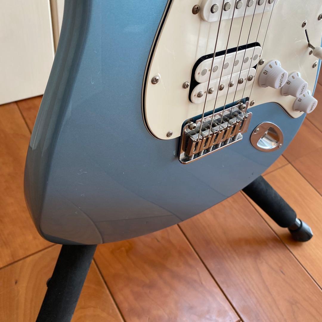 Squier Stratocaster ラージヘッド 水色　ライトブルー