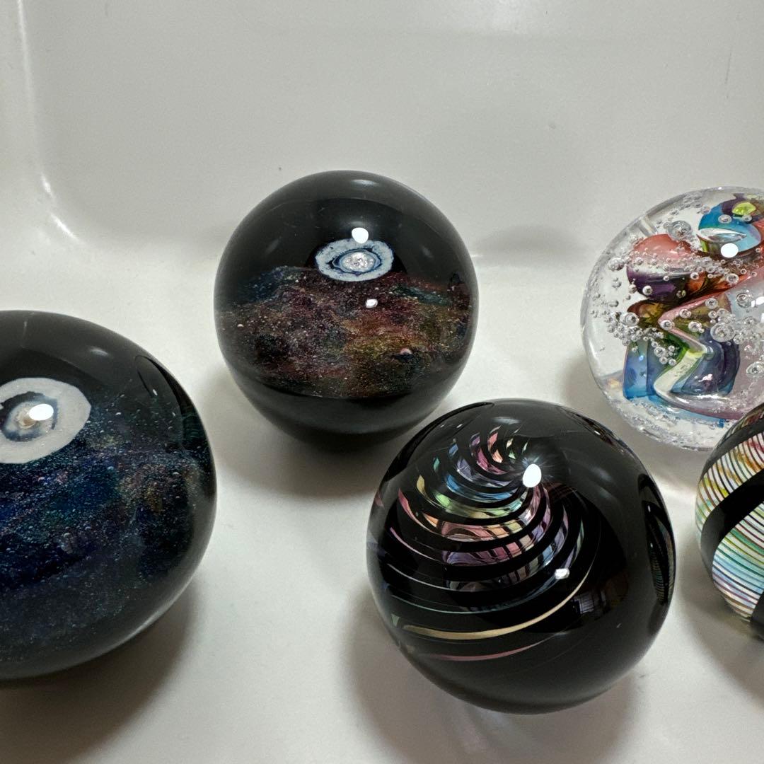 出展作品　セカイ星展　戸田晶子 オブジェ　宮崎英彦　ガラス玉　ルナレインボー