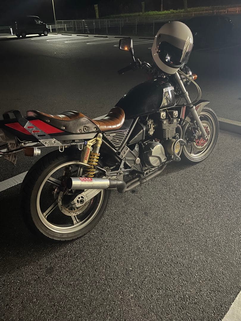 【ちぇちぇなちゃんさん専用】ゼファー400 外装セット　外装一式