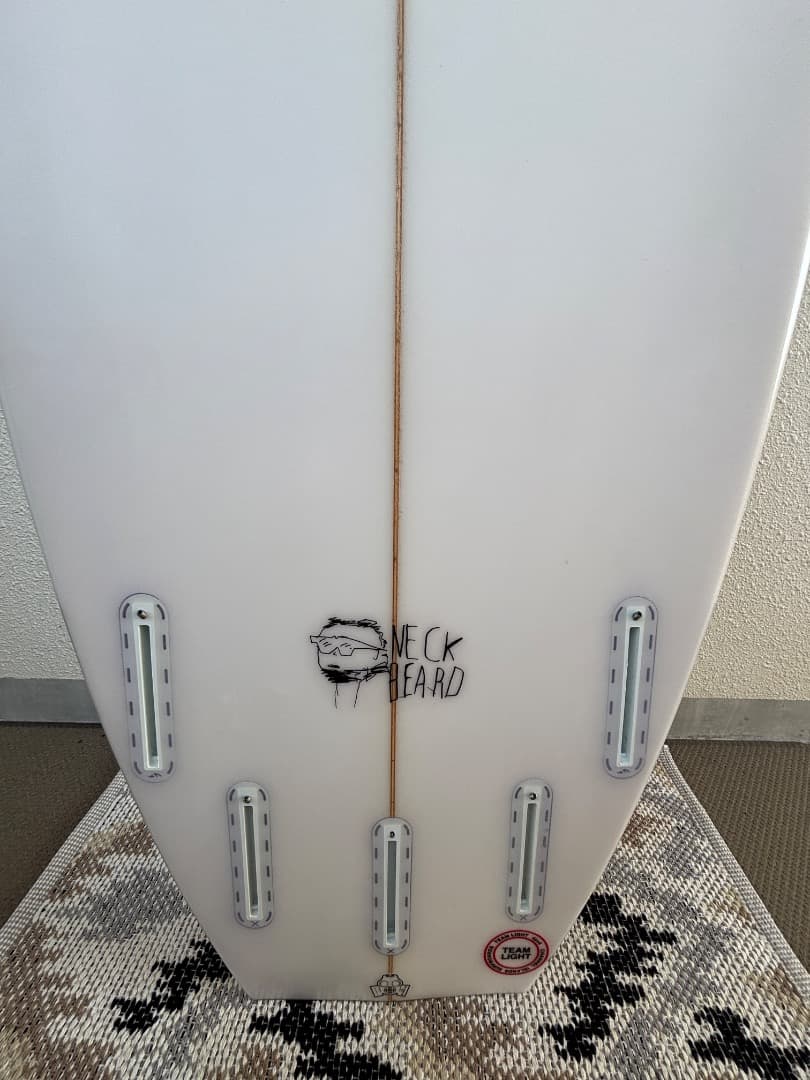 美品）ネックベアード　５’３-21-2 1/4 27.4L TEAM LIGHT