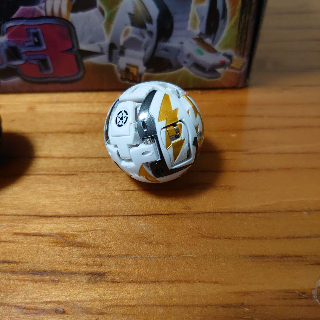 【激レア】 爆丸　神3 3体セット