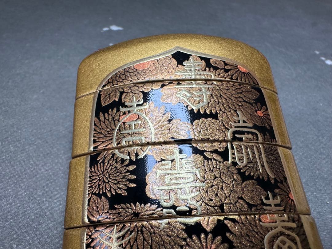 蒔絵　印籠　漆器　古美術品　 細密細工　骨董　アンティーク　彫刻 工芸品
