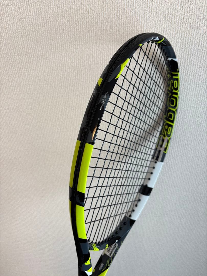 美品　Babolat PURE AERO PLUS ピュアアエロプラスG2