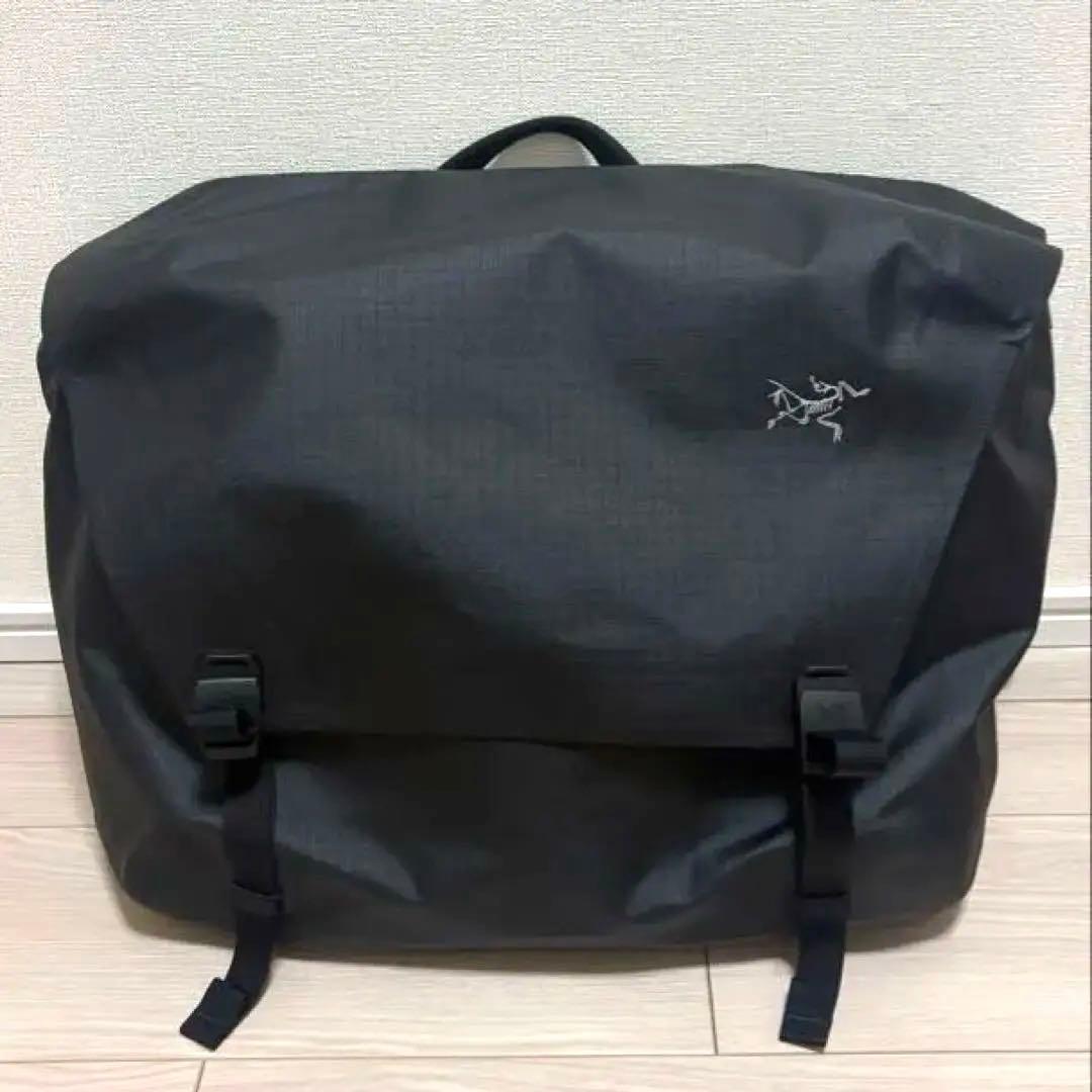 アークテリクス グランヴィル 16クーリエバッグ