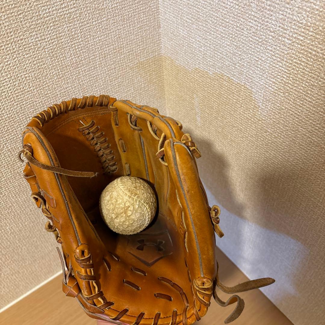 アンダーアーマー　投手用　硬式グローブ