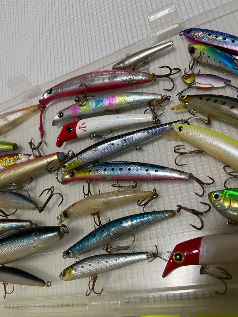 シーバス、トラウトなどなどルアーごちゃ混ぜセット（ジャンク品もあり）