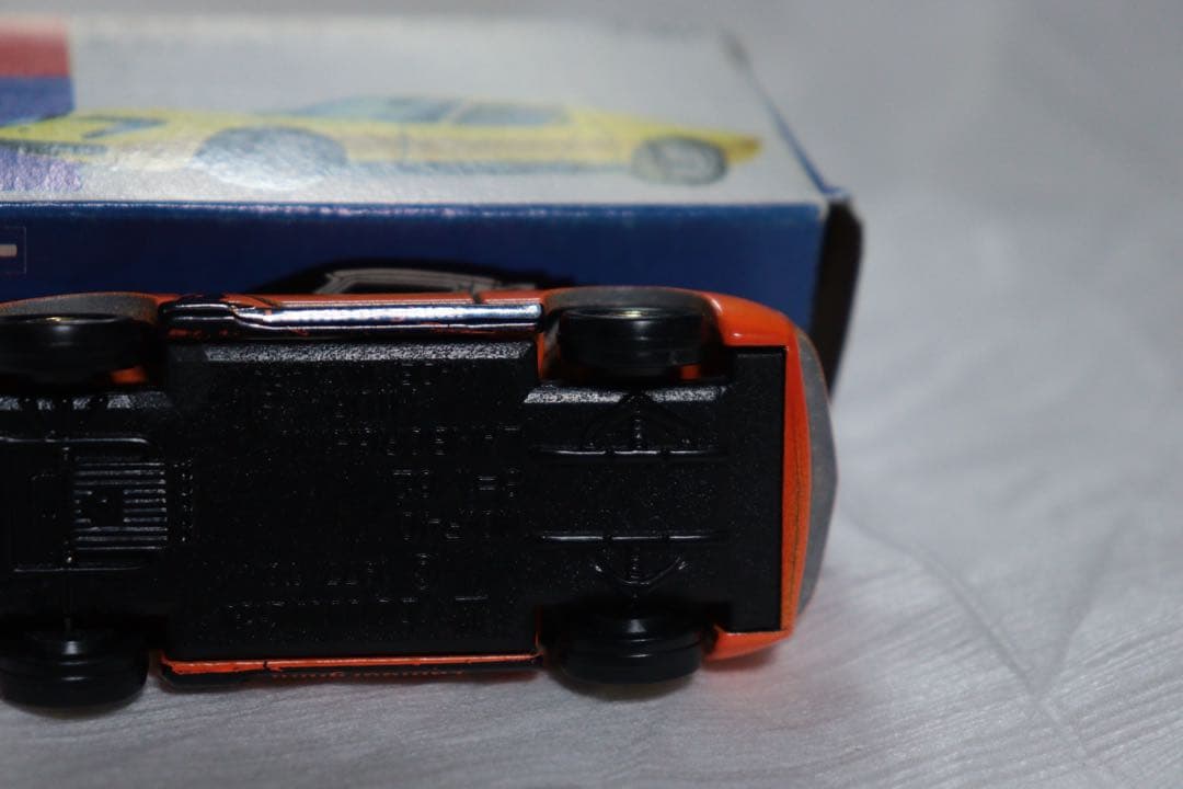 日本製　トミカ　外国車シリーズ　ランボルギーニ　ミウラ　SV F40 青箱