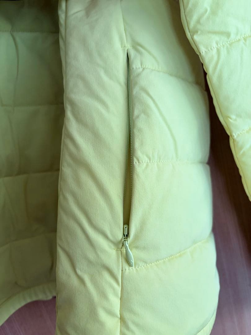 Mサイズ　 デサントGOLF レディース　ダウンジャケット