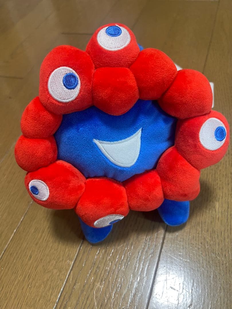 新品　ミャクミャク這型ぬいぐるみ M 這い型