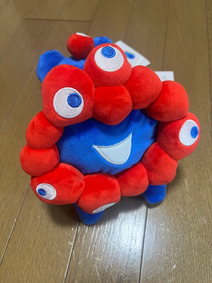 新品　ミャクミャク這型ぬいぐるみ M 這い型