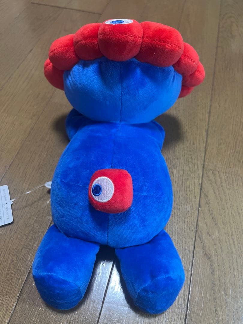 新品　ミャクミャク這型ぬいぐるみ M 這い型