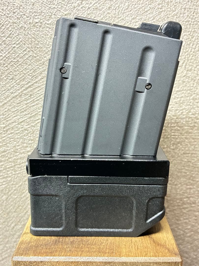 R7-43 東京マルイ GBB M4 マガジンアダプター 外部ソース仕様