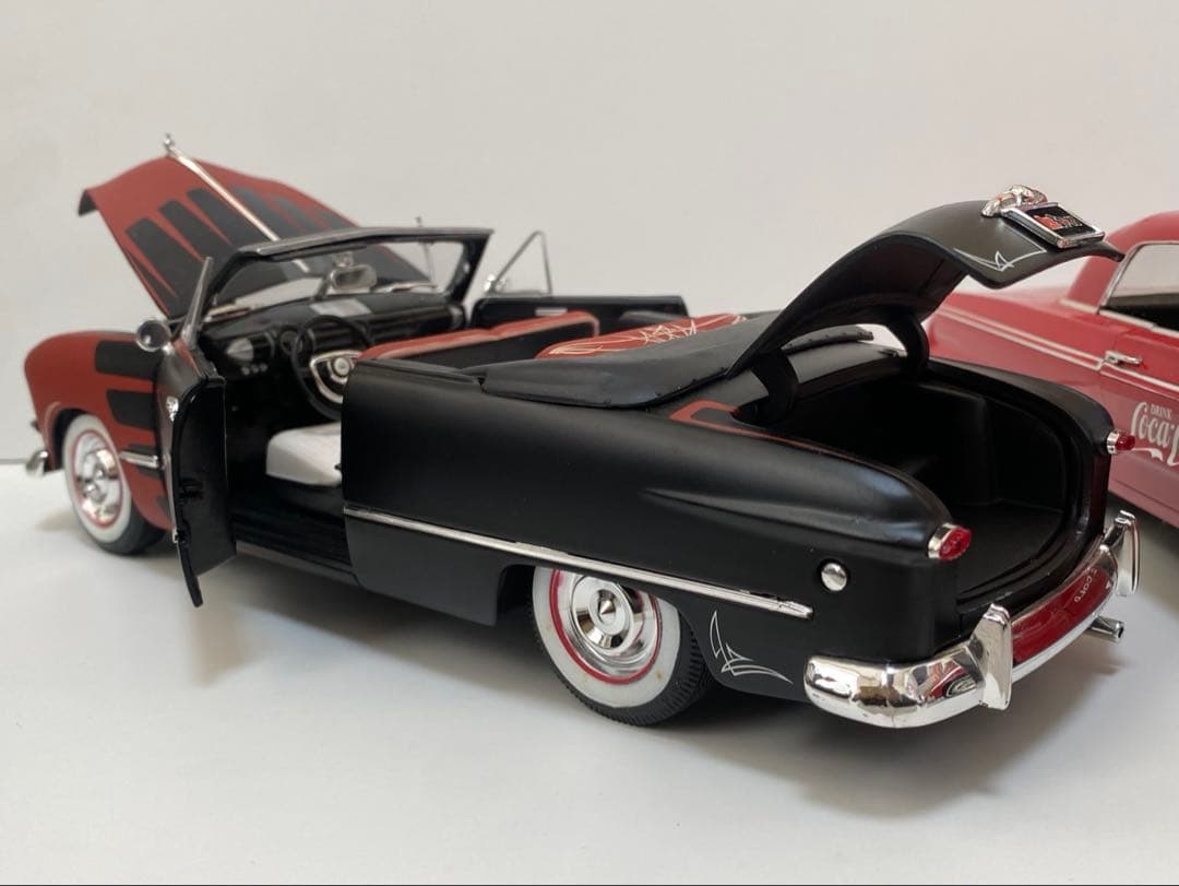 レア！　絶版　1/18 アメ車　ミニカー　フォード　ビクトリア　1950 旧車