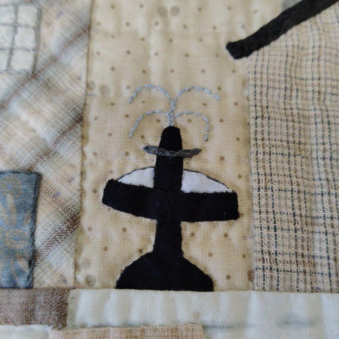 ハウスのパッチワークタペストリー 【74】 ミステリーキルト④