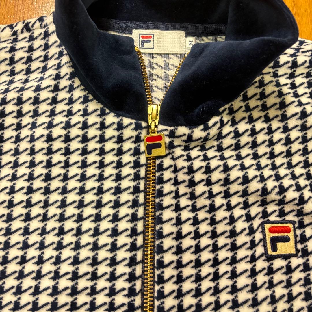 FILAフィラジップアップMサイズ