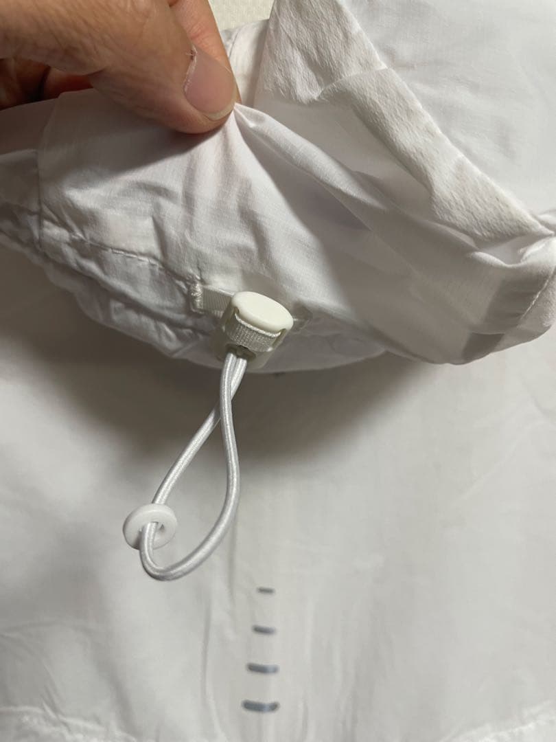 NIKE ストライド　メンズ レペル UV ランニングジャケット