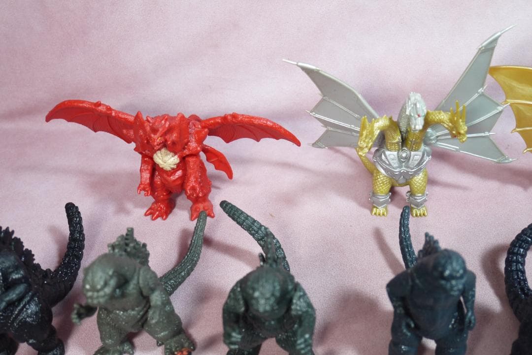 ハイパーゴジラ　ハイパーガメラ　24体