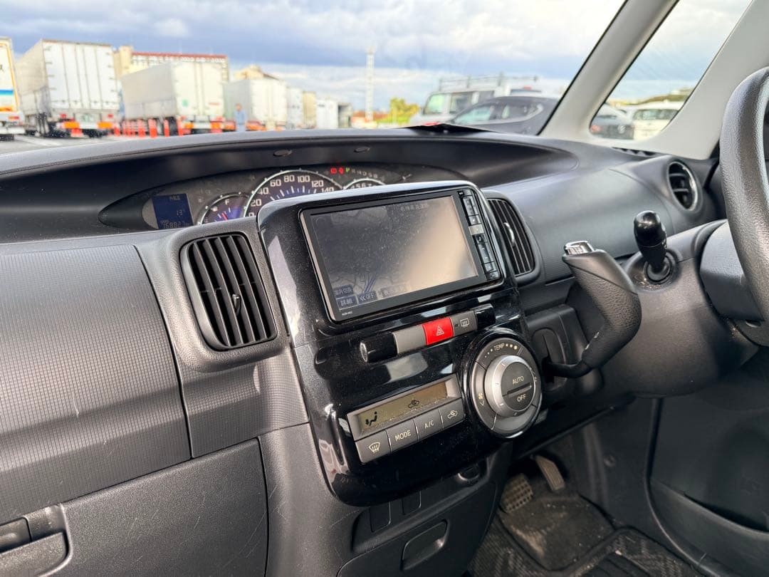 ダイハツ タントカスタム 車検 ナビ フルセグ 軽自動車 スマートキー ブラック