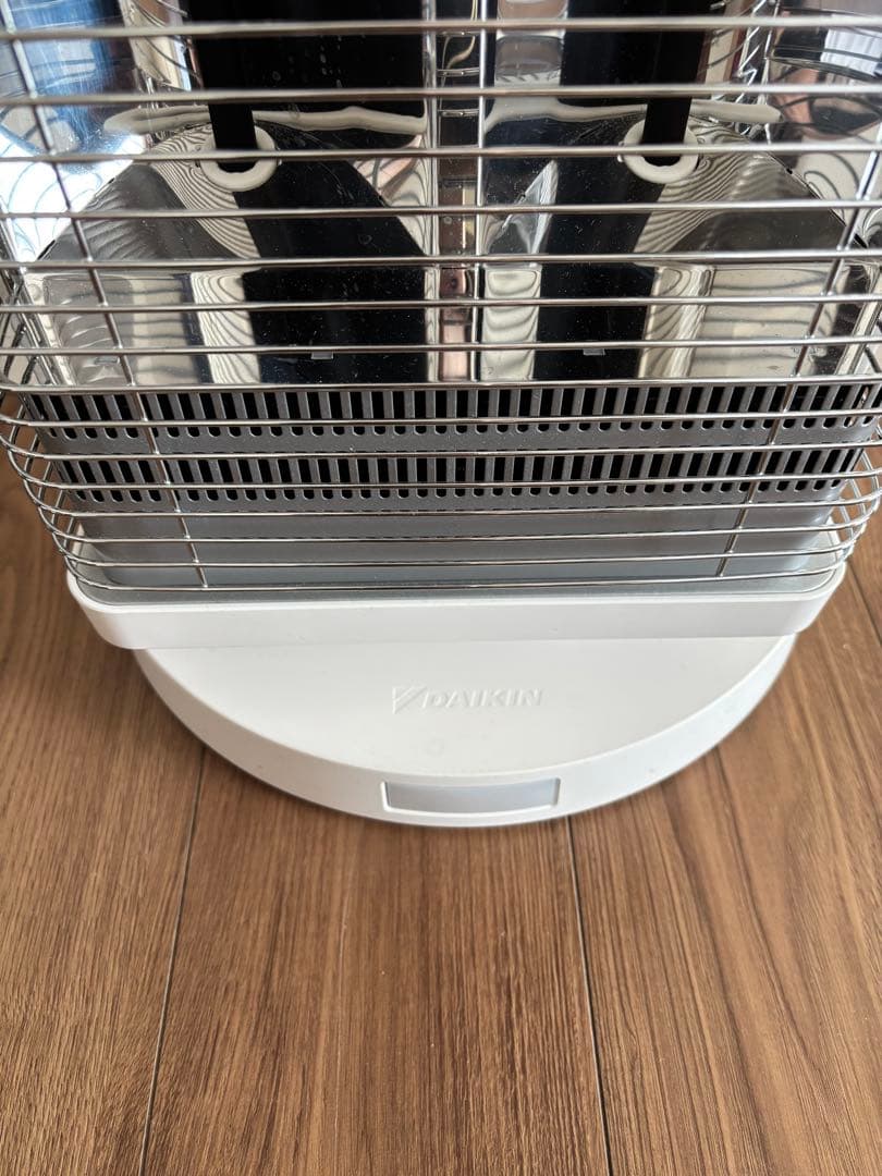 ダイキン DAIKIN 遠赤外線暖房機 セラムヒート ERFT11XS-W