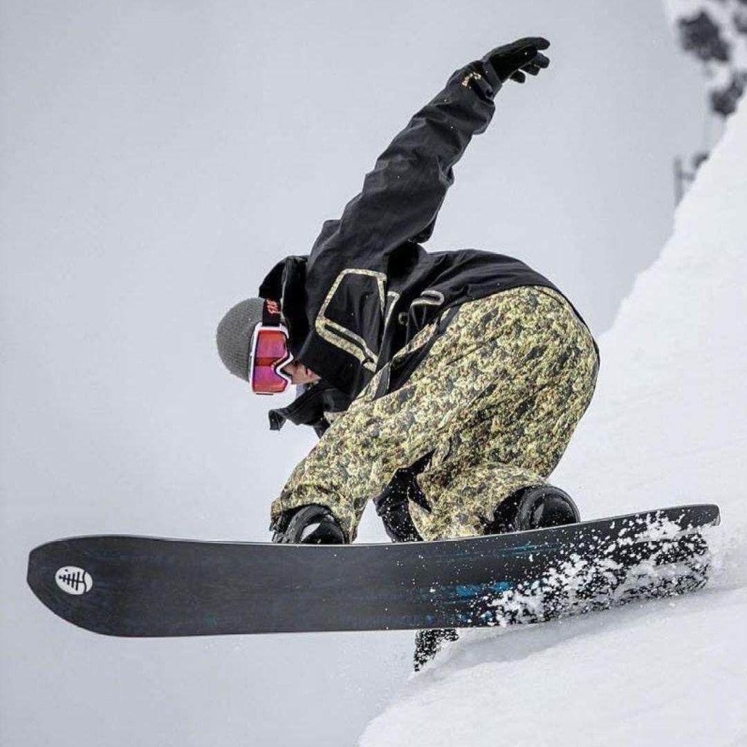 非売品　 nitraid　BURTONコラボ　Mサイズ　REALWEEDスノボ