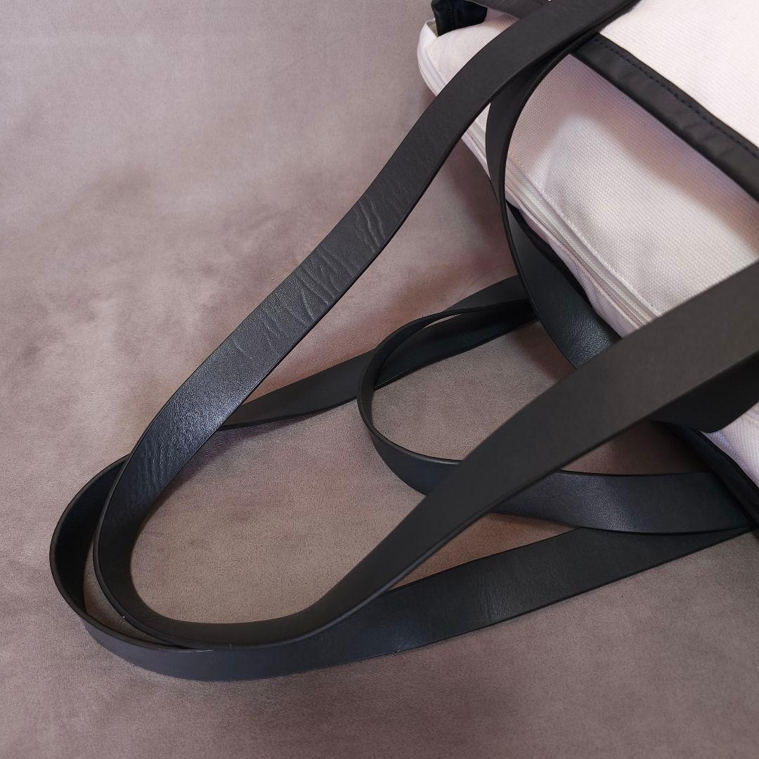 パーリーゲイツ】2022年ロゴネーム×モノクロ ゴルフロッカーバッグ ポーチ付き