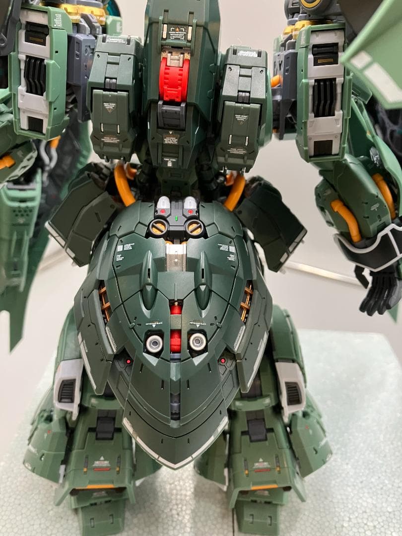 T.S.F Axis Model 1/100 オシリス・エリアル ドミネーター