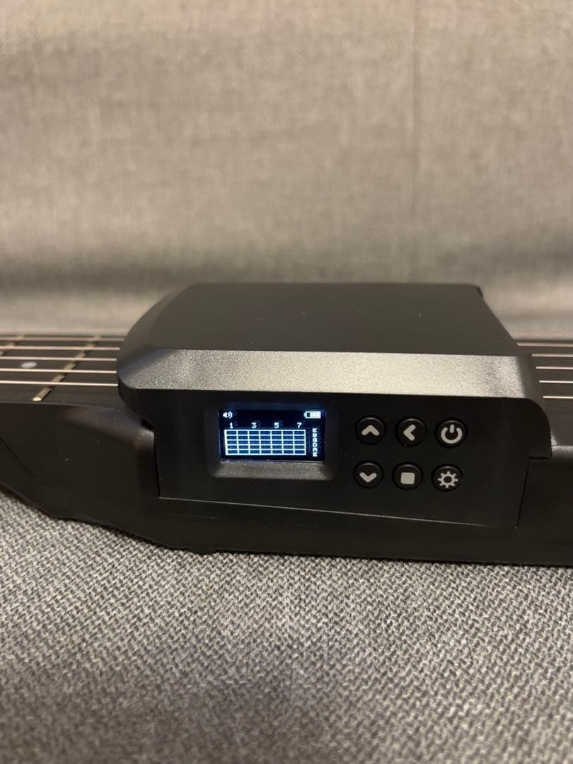 コンパクト　サイレントギター