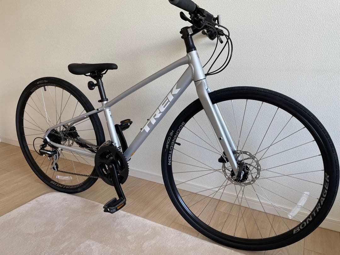 値下げ　ほぼ新品TREK FX2 DISC XS トレッククロスバイク　直接引渡