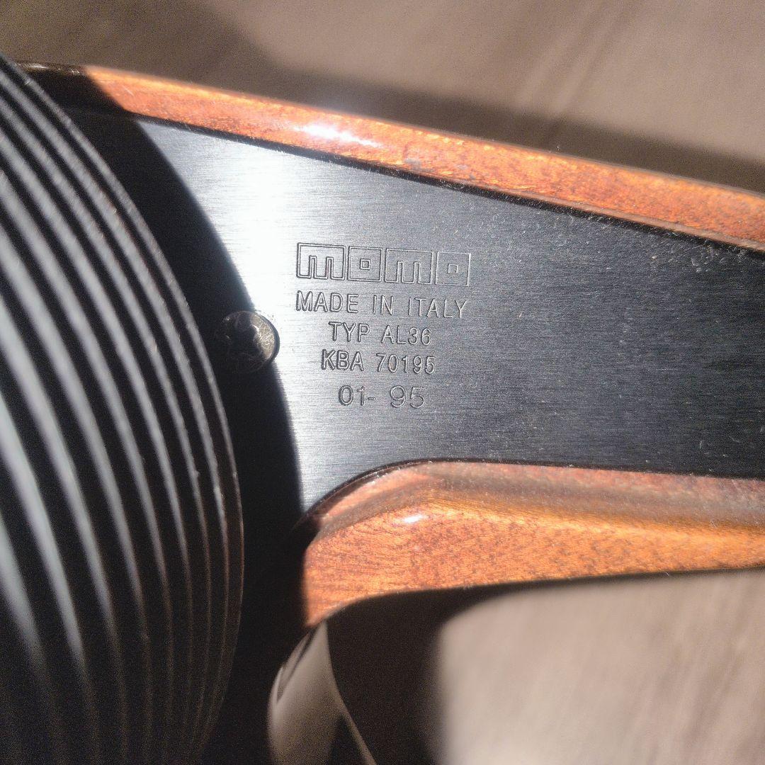 momo ウッドAL36 ステアリングホイール