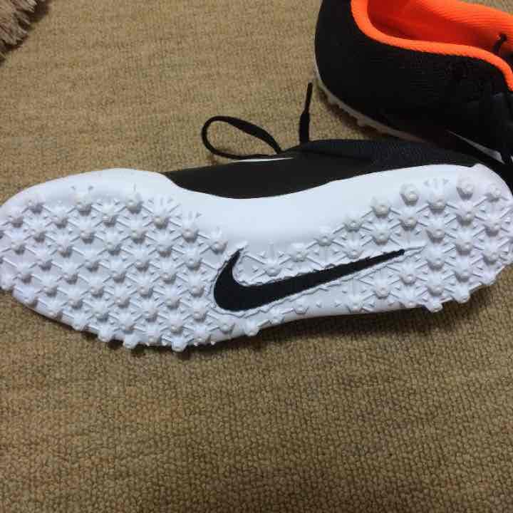 サッカー ナイキ トレシュー 27センチ