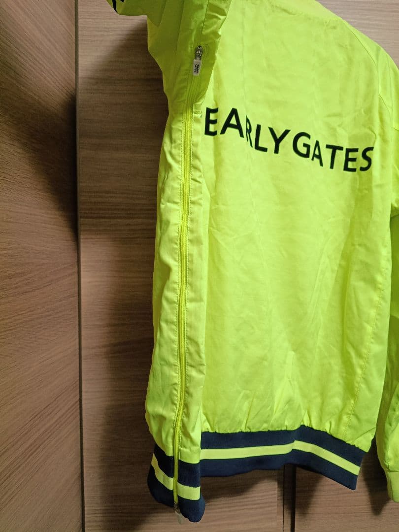 美品　パーリーゲイツ　スニード　サイズ：４