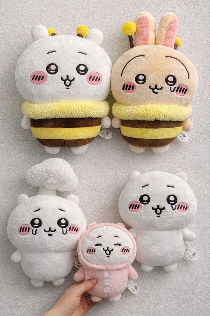 ちいかわとうさぎ、ぬいぐるみ5体セット