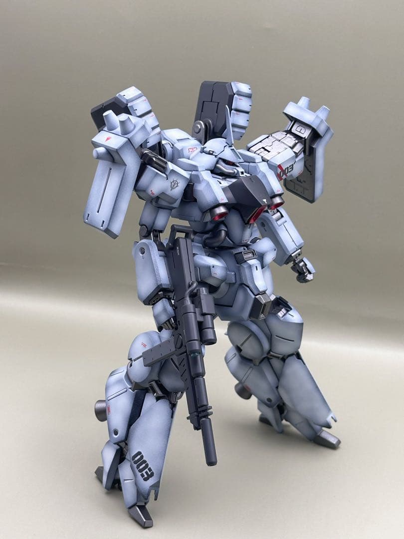 ガンプラ HG 全塗装完成品 リーベンヴォルフ
