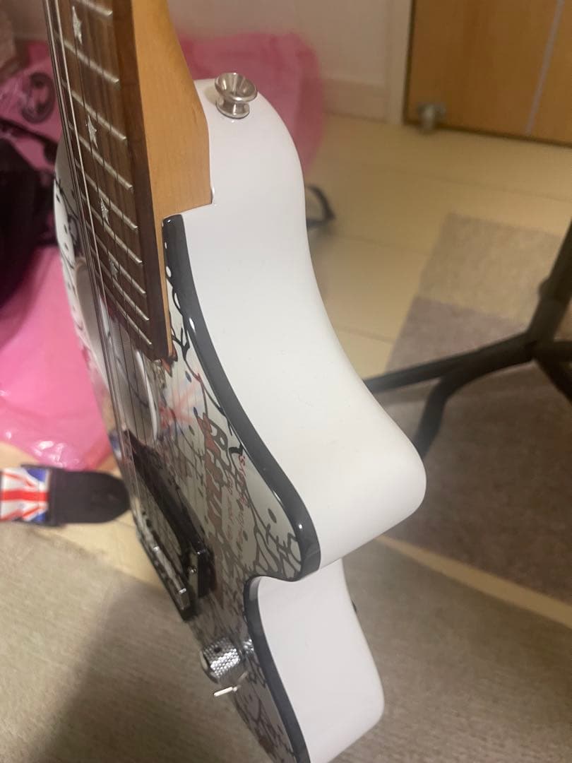 ハローキティ エレキギター　FERNANDES アンプ内蔵 ZO-3 ゾウサン