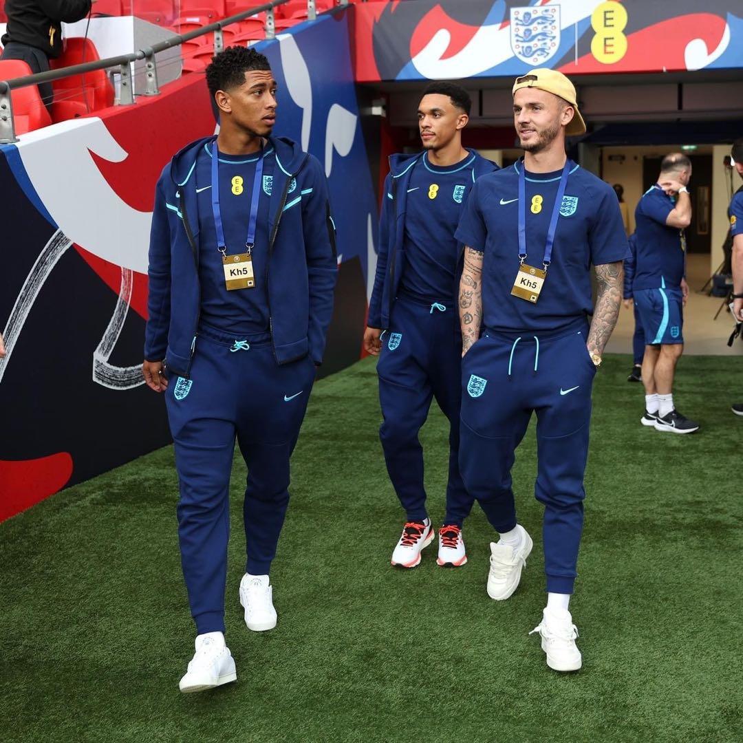 NIKE ナイキ イングランド代表 イングランド テックフリース ３点セット M