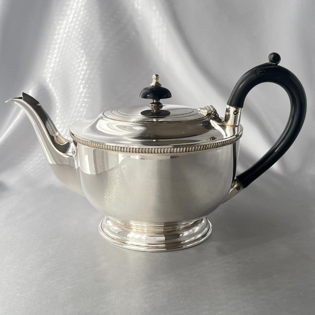 【 Garrard & Co. 】 アールデコ ティーポット【シルバープレート】