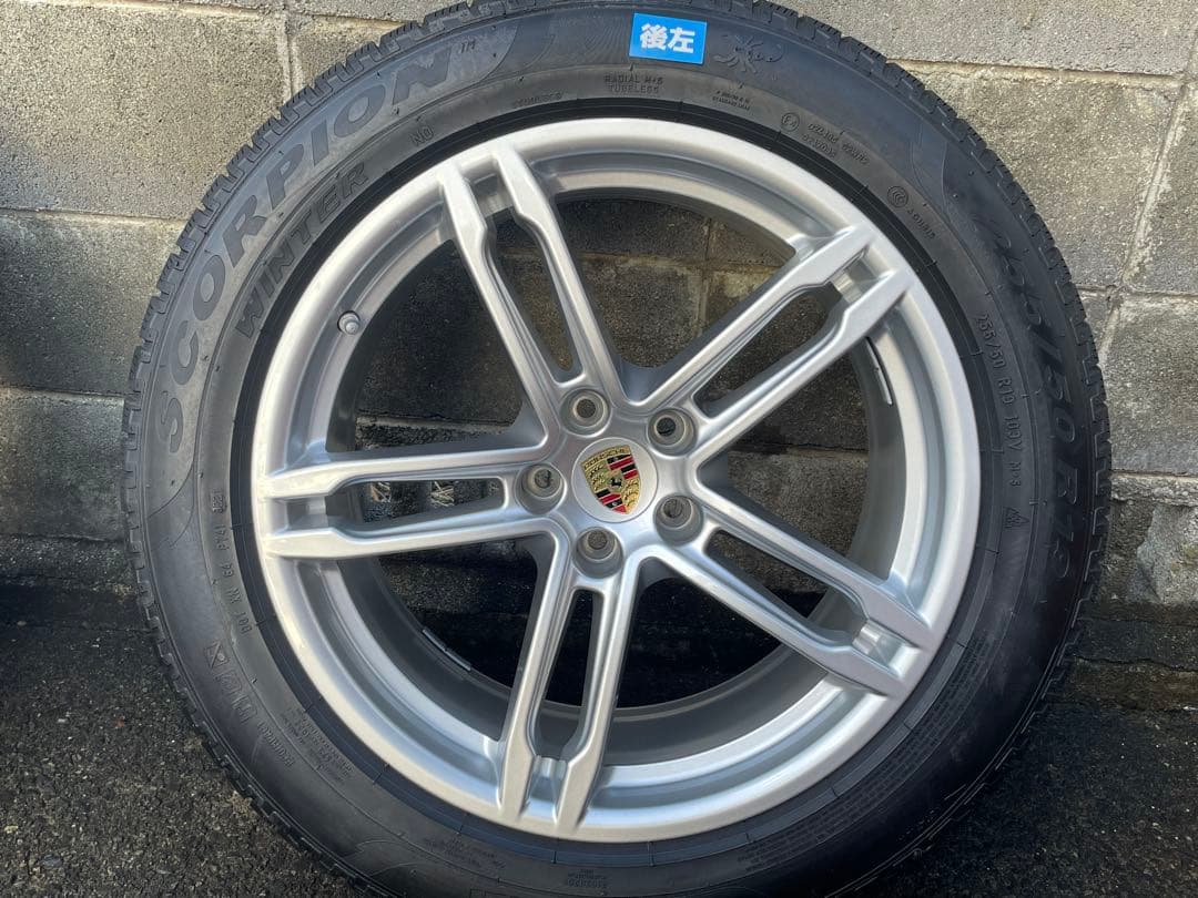ポルシェマカン純正19インチ ウィンターホイール&タイヤセット ピレリ