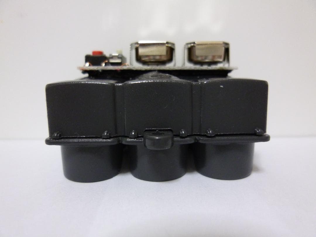 本物志向改造　信号機ガチャ（青色矢印３灯　ブラックグレー）