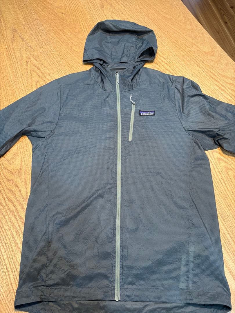 patagonia フーディニジャケット　Sサイズ