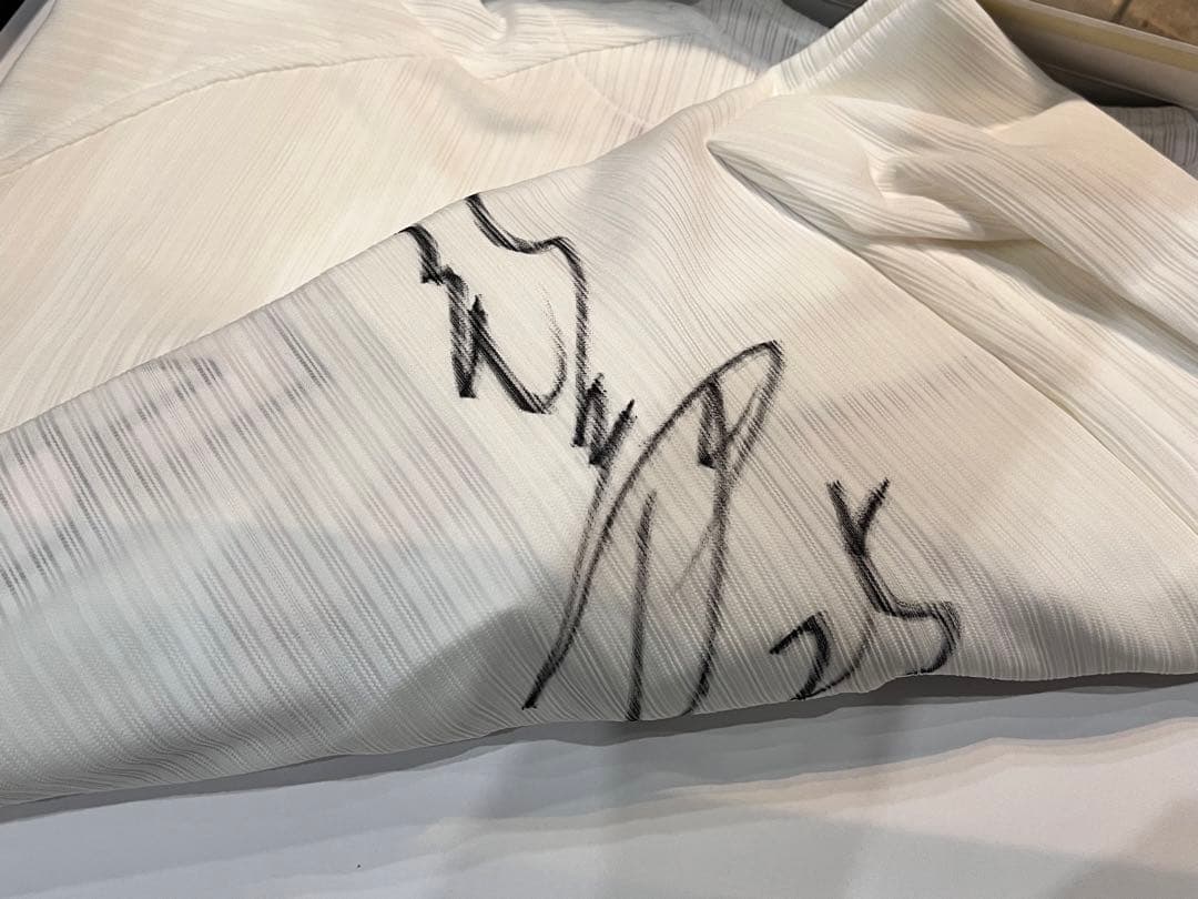 【BBM 広島カープ/ 新井貴浩 】 直筆サイン入りユニフォーム 野球