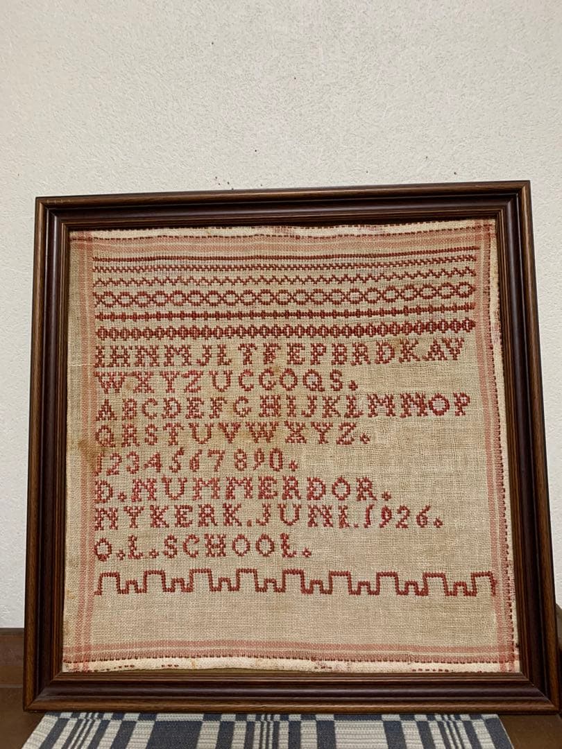 ヴィンテージ アルファベット　刺繍サンプラー　額装品　アンティーク