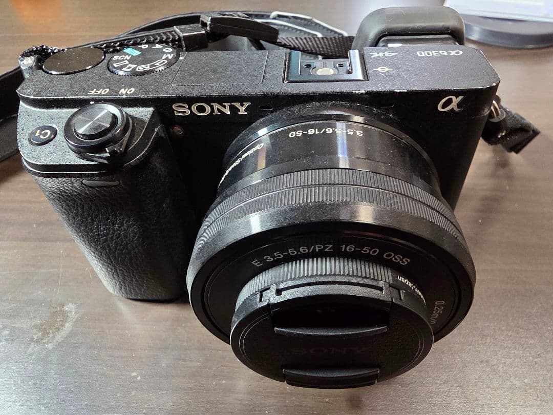 SONY α6300 ミラーレスカメラ★本体★箱★予備電池付き