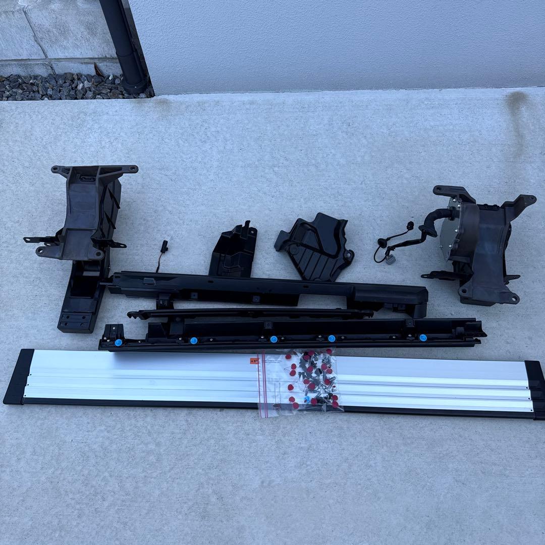 デリカD5 後期　電動オートステップ①