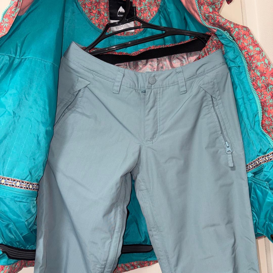 Burtonスノーボードウェア