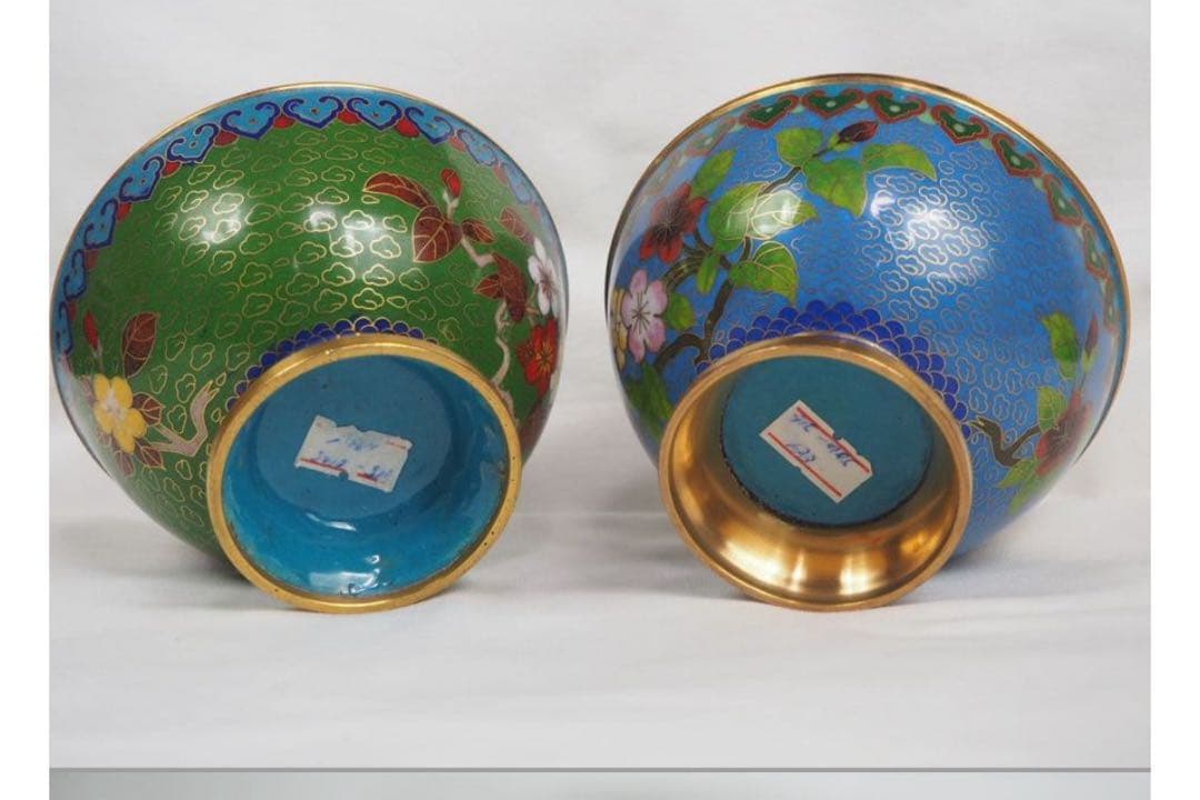 送料無料　中国古玩　景泰藍七宝蓋物一対　高さ約12ｃｍ