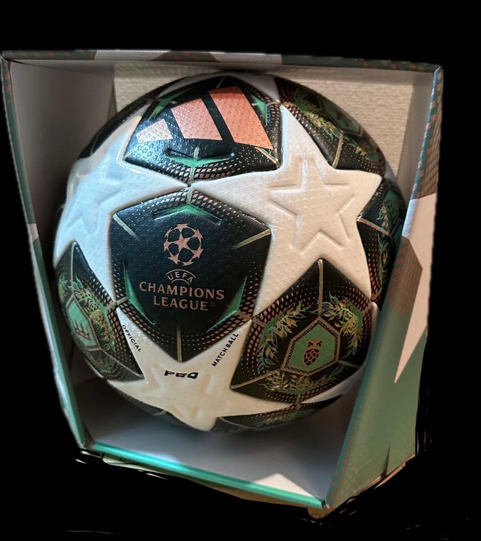 UEFAチャンピオンズリーグ　フィナーレ　ミュンヘンプロ24-25新品未使用箱付