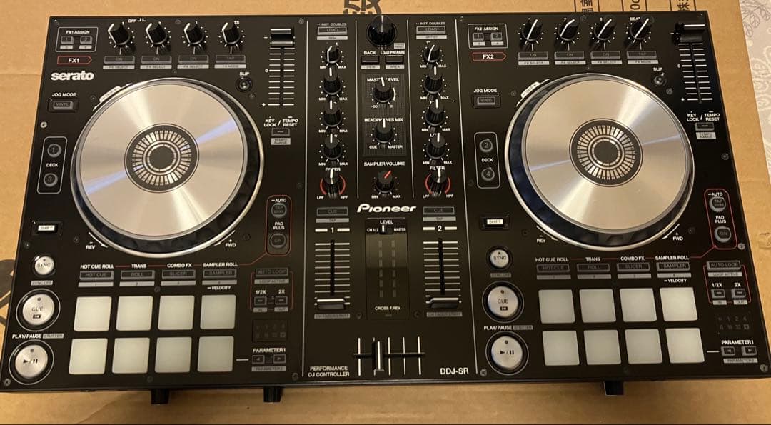 Pioneer DDJ-SR DJコントローラー