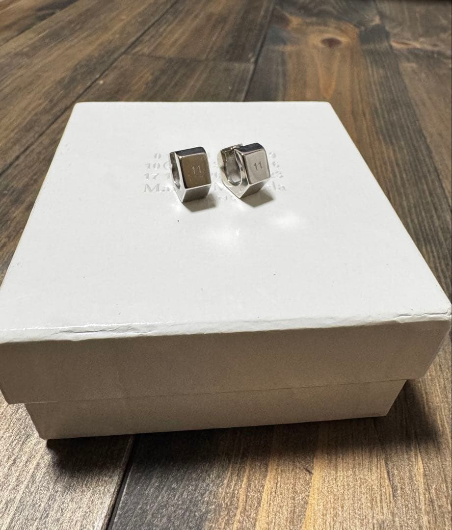 Maison Margiela ボルト＆ナット フープピアス